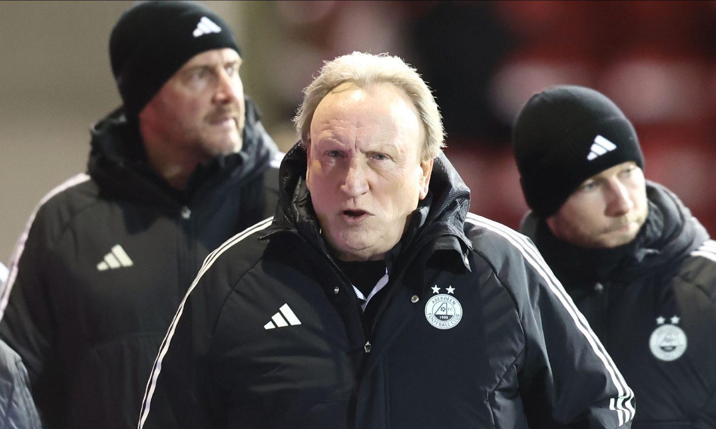 Aberdeen Interim manager Neil Warnock during the 2-0 loss to St Johnstone at Pittodrie. Image: Shutterstock