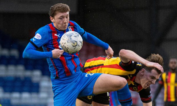 Nathan Shaw, in action for ICT against Partick Thistle, has signed a one-year deal with Morton. Image: SNS
