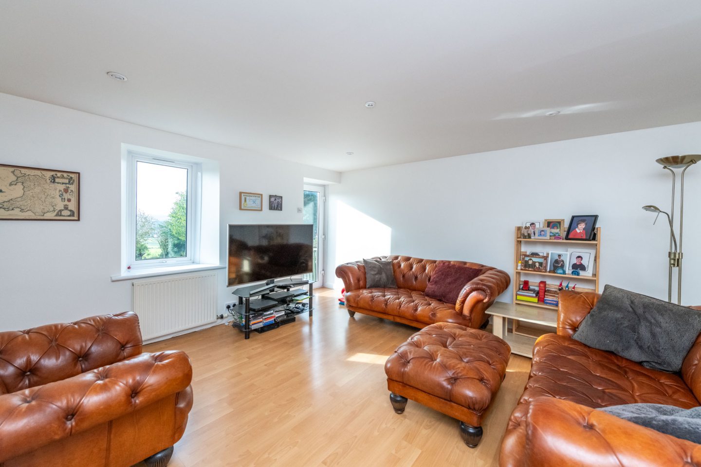 Cosy cottage with stunning views for sale in Lumphanan for £310k