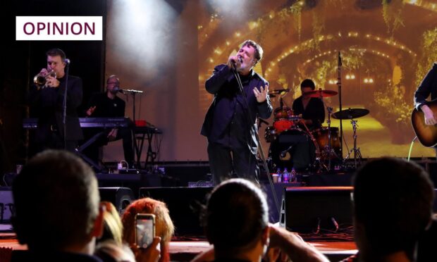 Russell Crowe with his band, Indoor Garden Party. Image: Shutterstock.
