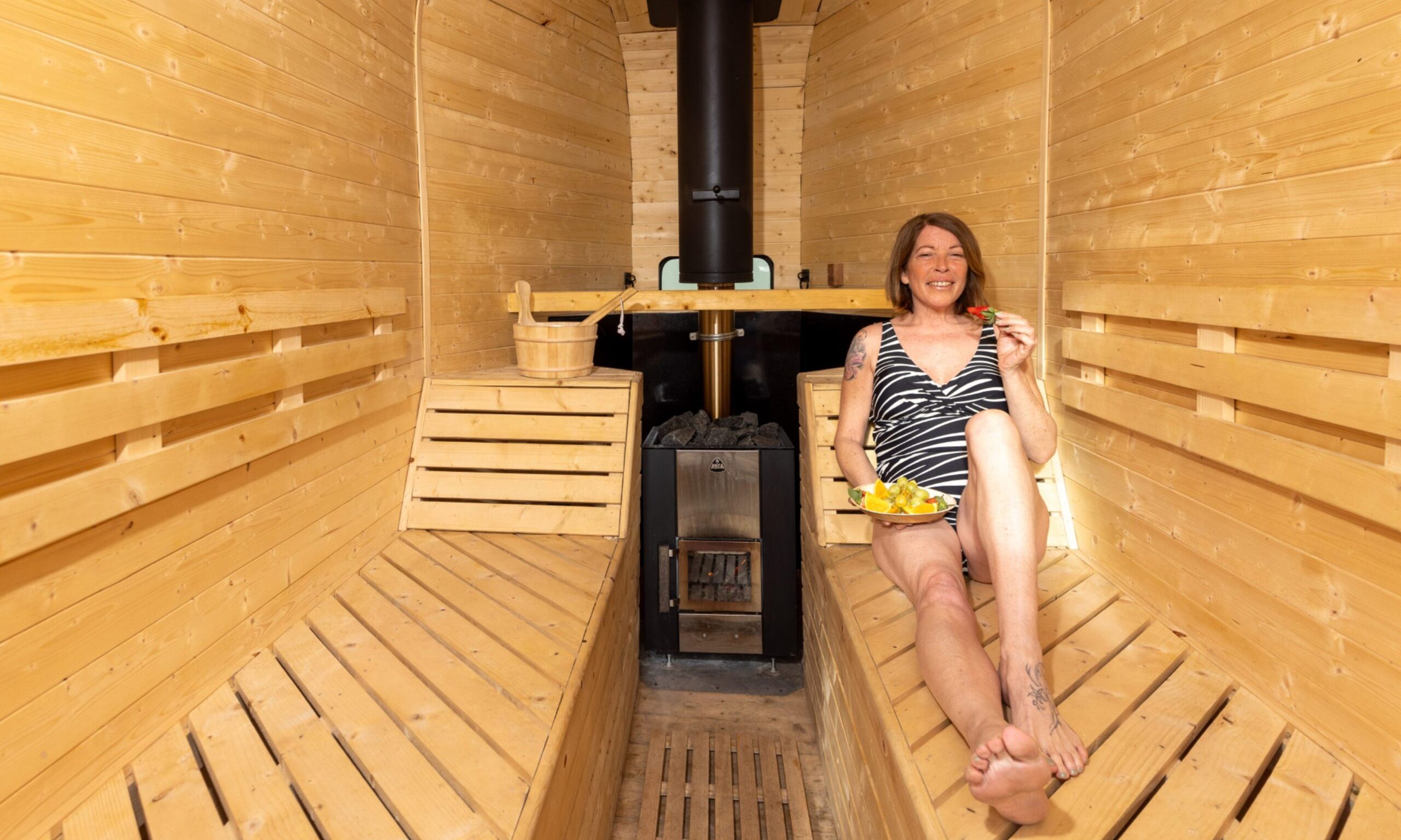 Debbie Thornton has opened up a horsebox sauna at Aberdeen Beach.