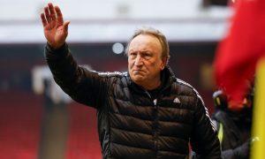Former Aberdeen interim boss Neil Warnock comes out of retirement aged 77 to manage again