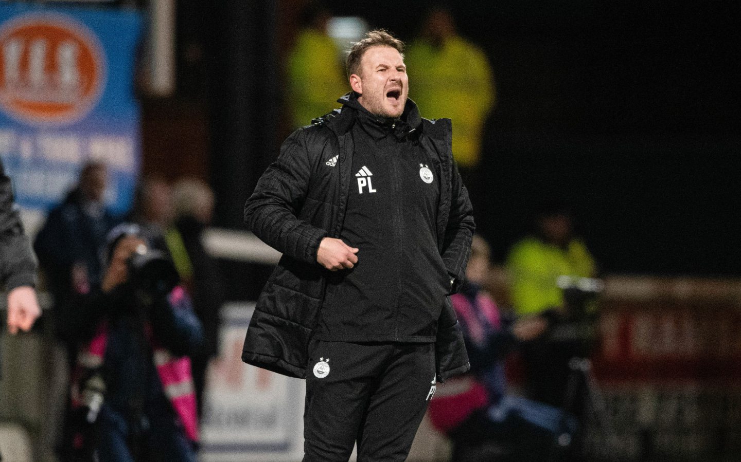 Aberdeen interim manager Peter Leven during the 1-0 defeat by Dundee. Image: SNS.