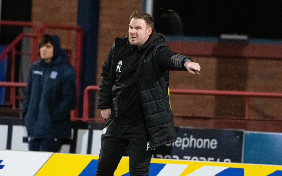Aberdeen Caretaker Manager Peter Leven the 1-0 loss to Dundee. Image: SNS