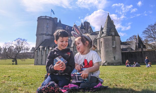 Soaking up the sunshine in Aberdeen this Easter Sunday! Image: Darrell Benns/DC Thomson