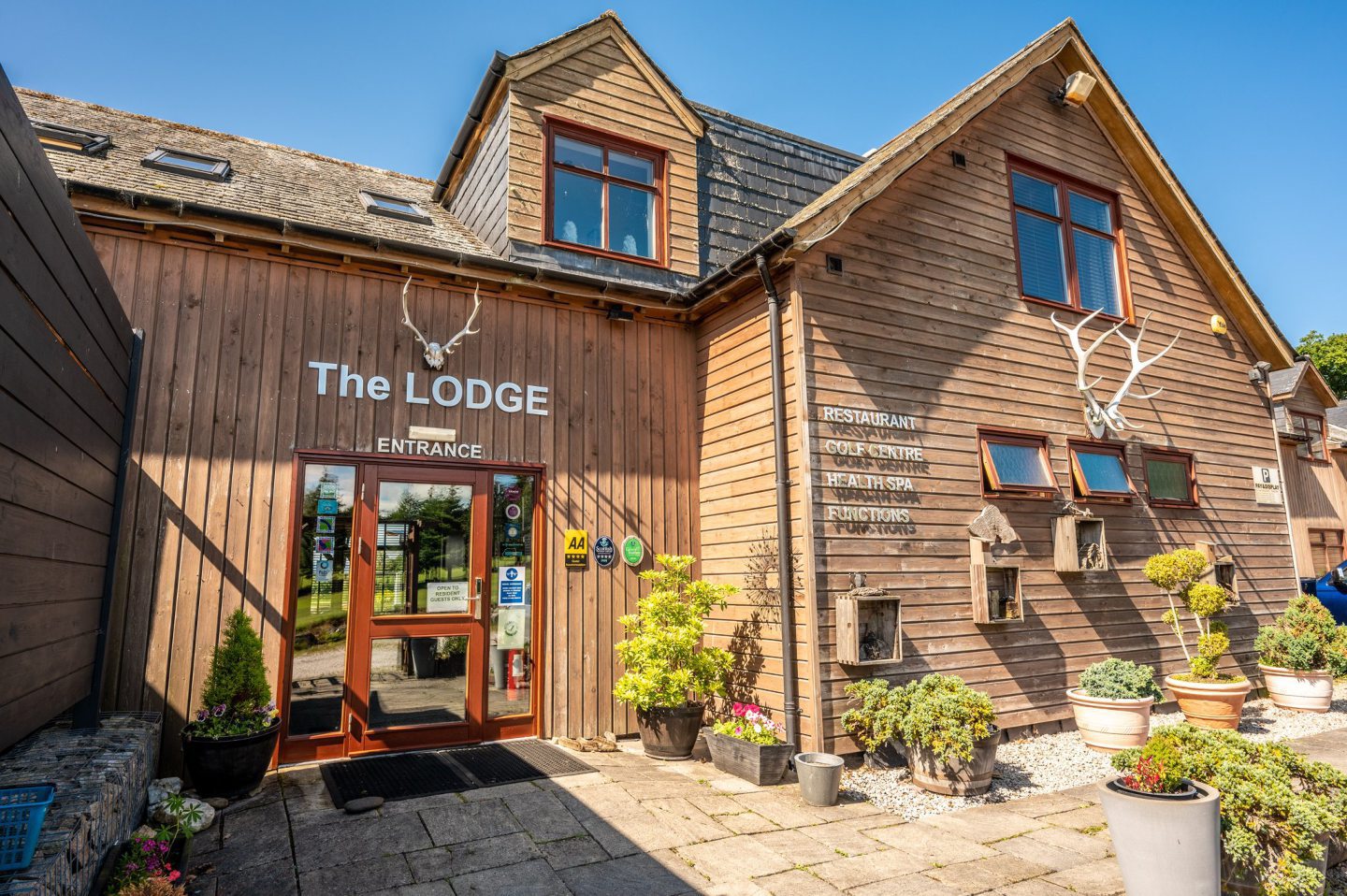 The Lodge On The Loch Aboyne
