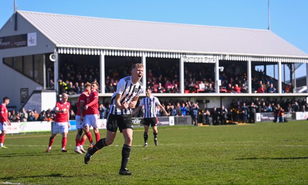 Kieran Simpson celebrates scoring Fraserburgh's second goal against Brechin City. Pictures by Darrell Benns/DCT Media.