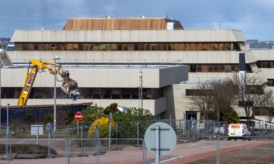 Shell HQ demolition