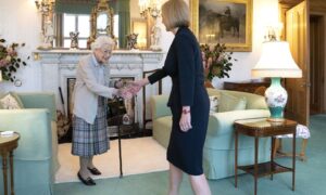 The Queen had wise words for Liz Truss. Image: PA.