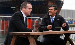 Scottish Conservative leader Douglas Ross and Prime Minister Rishi Sunak on the campaign trail in the Highlands on Thursday. Image: Shutterstock.