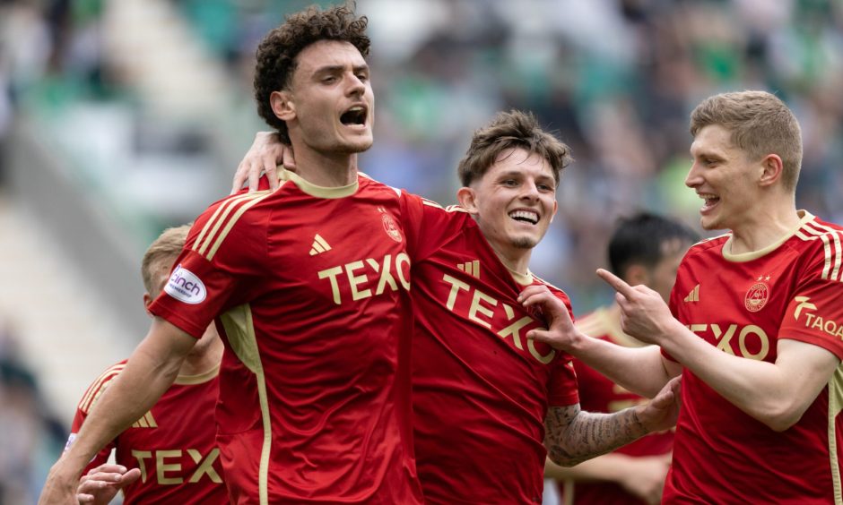 Aberdeen's Dante Polvara scores to make it 2-0 against Hibs. Image: SNS