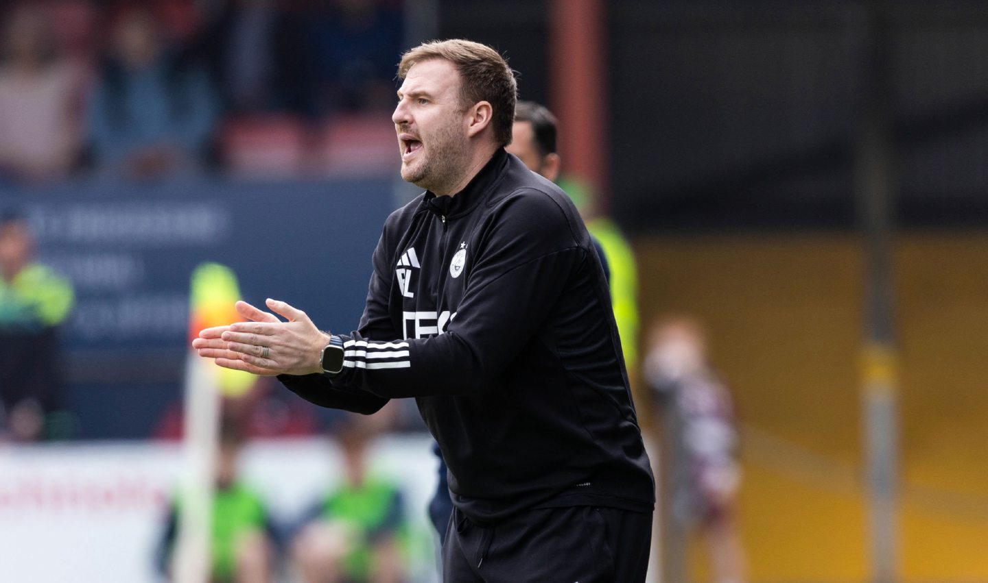 Aberdeen Interim Manager Peter Leven during the 2-2 draw at Ross County. Image: SNS