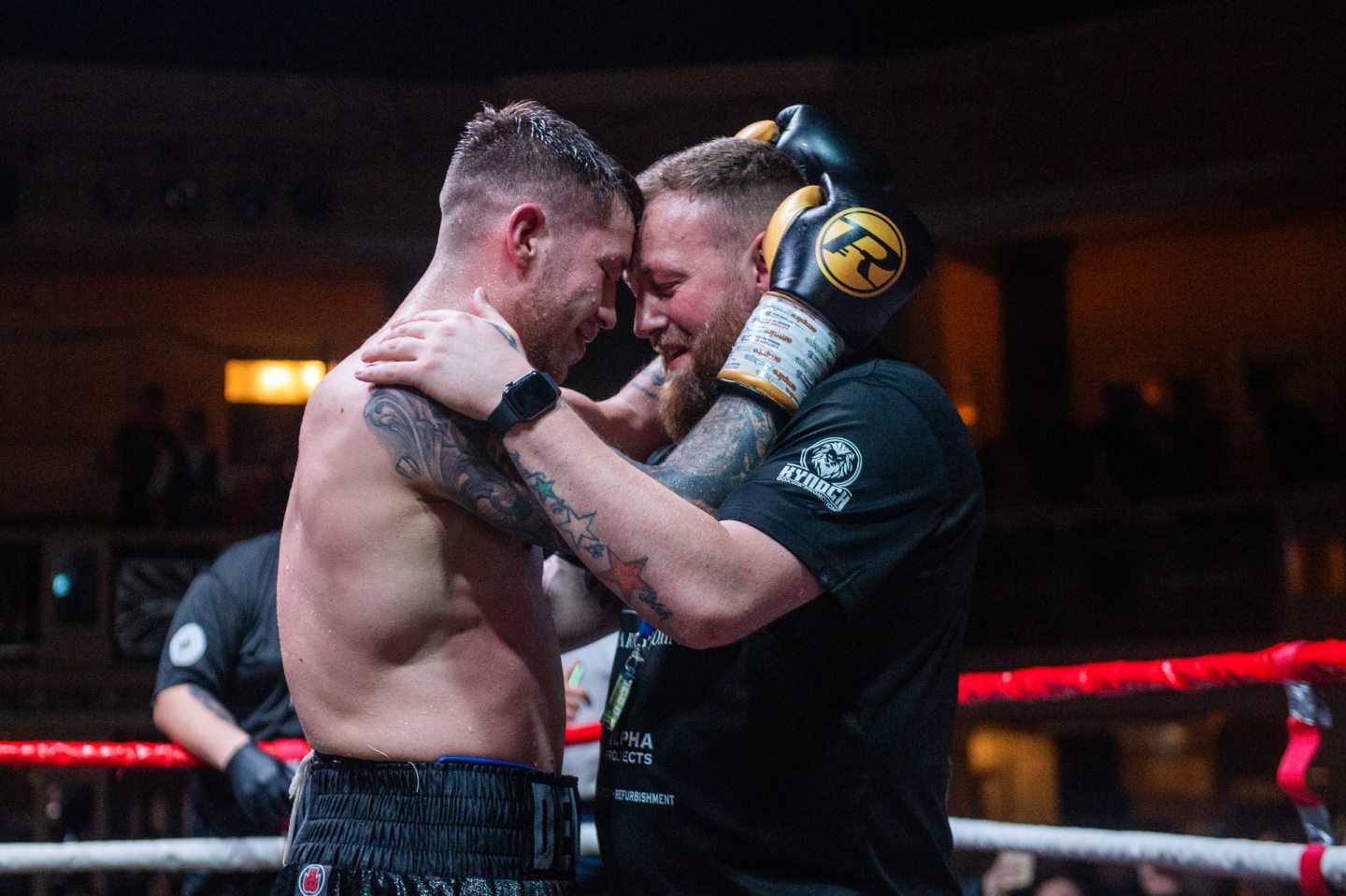 Dean Sutherland celebrates wining the Celtic super-welterweight title against Sion Yaxley. Image: Kath Flannery/DC Thomson