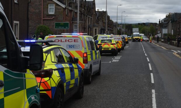 Police at Kenneth Road in Inverness.
Image: Sandy McCook/ DC Thomson