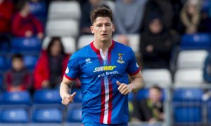 Defender Josh Meekings in action for Inverness in 2015. Image: SNS.