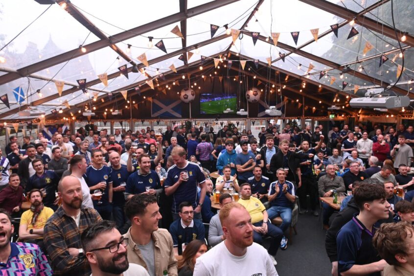 Scotland fans at the Dutch Mill fan zone 