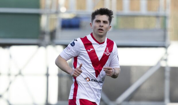 Charlie Telfer in action for Airdrie. Image: SNS.