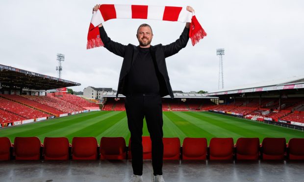 Aberdeen manager Jimmy Thelin has already signed three players in the transfer window. Image: SNS