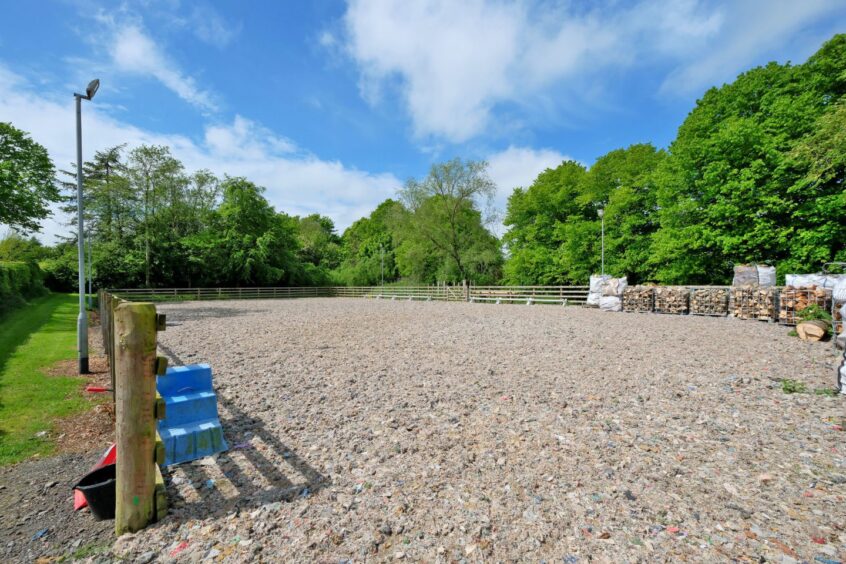 The outdoor riding arena at Derranbank.