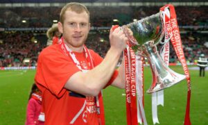Former Aberdeen defender Mark Reynolds retires from football