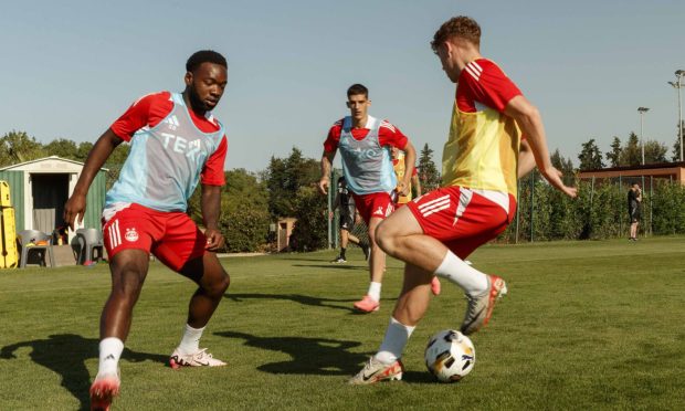 Aberdeen's Shaytden Morris and Findlay Marshall train in Portugal.  Photo by Ross Johnston/Newsline Media