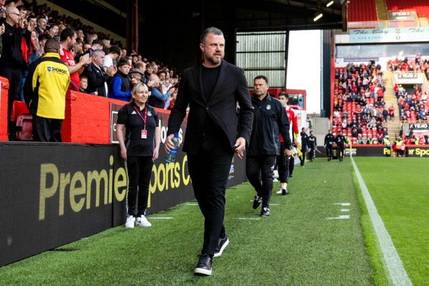 Aberdeen manager Jimmy Thelin takes charge for his first home match during a Premier Sports Cup group stage match against Airdrieonians at Pittodrie. Image: Shutterstock.