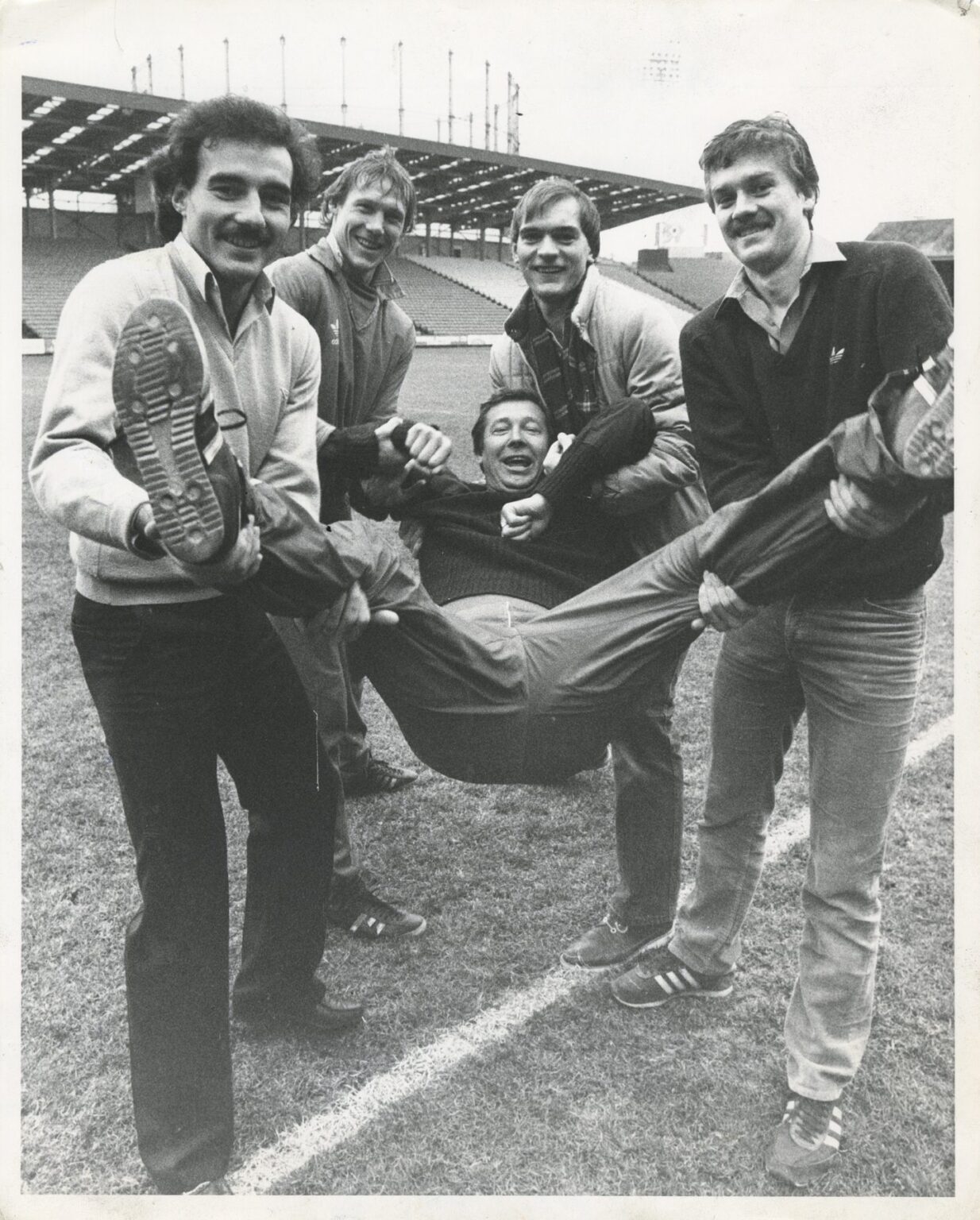Sand Envelope Alex Smith: Alex Ferguson role in Aberdeen 1980s Dutch revolution