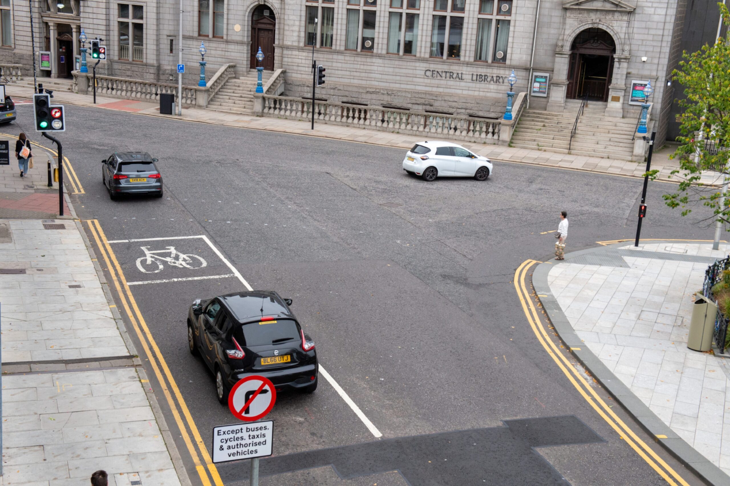 As well as the bus gates, the Aberdeen Etro was used to ban right turns out of Union Terrace onto Rosemount Viaduct. Image: Kenny Elrick/DC Thomson