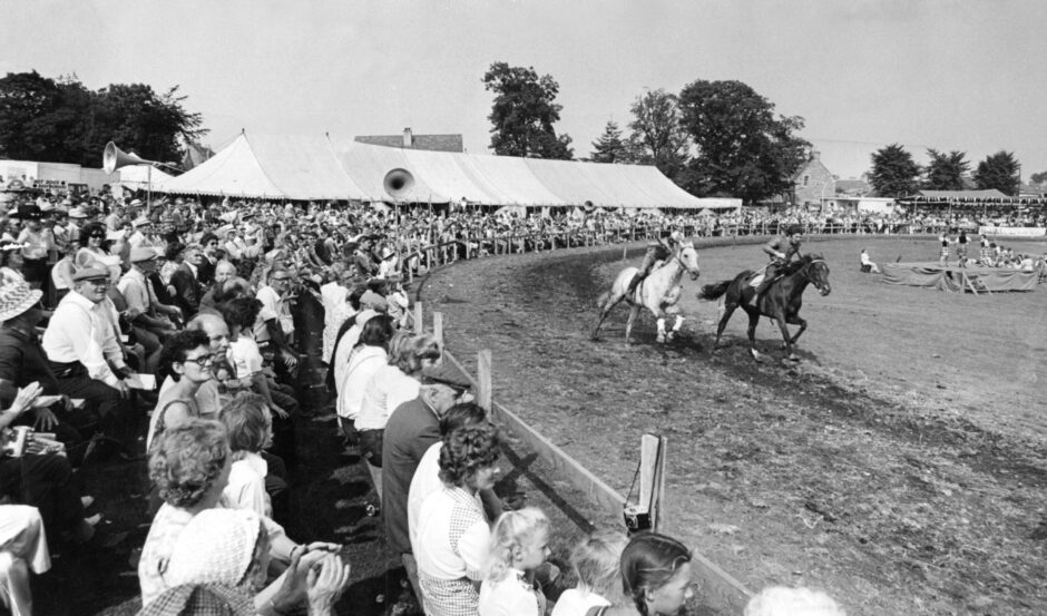 Horse racing at Keith Show in 1975.