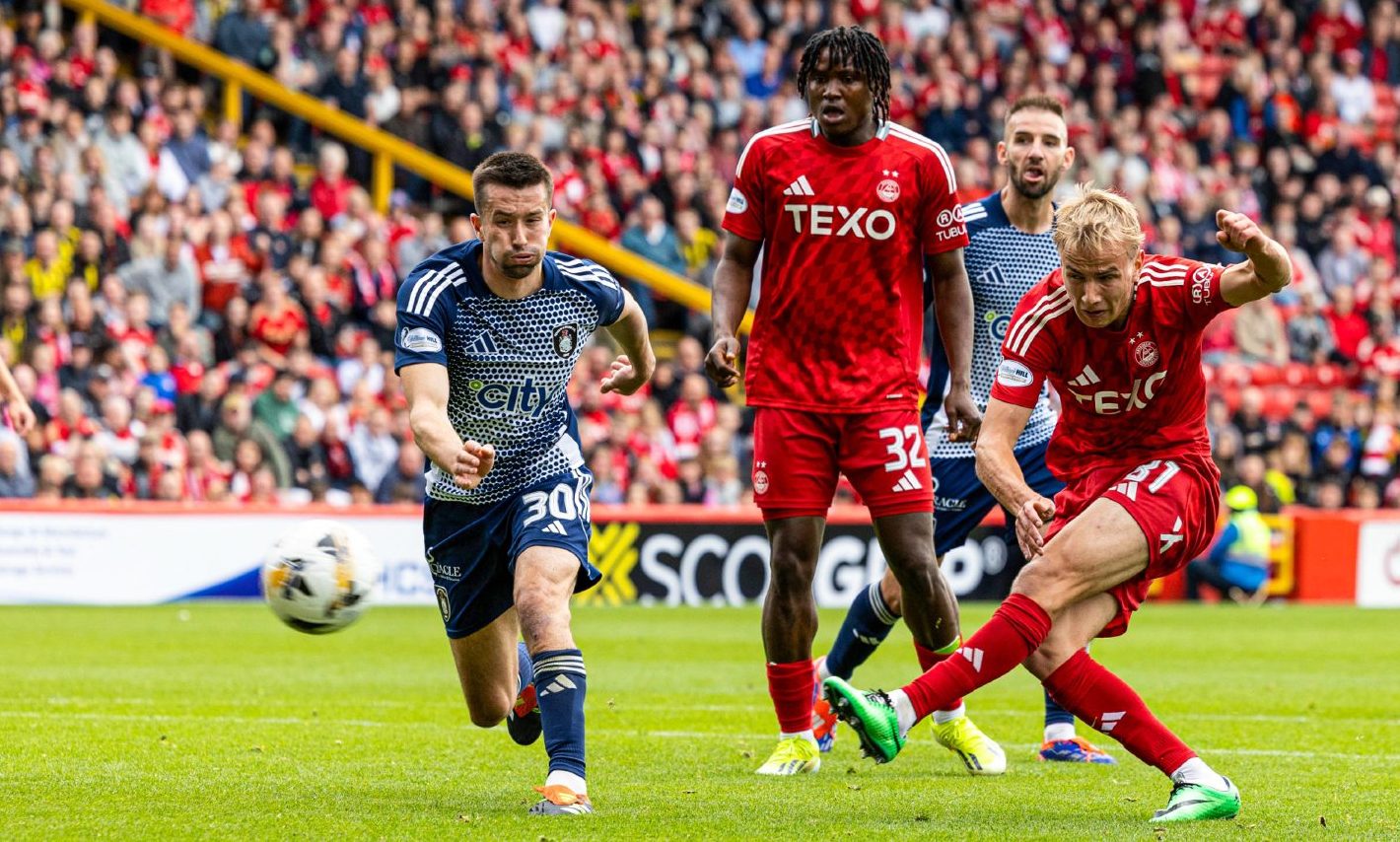 Aberdeen's Topi Keskinen scores the winner in the 1-0 defeat of Queen's Park. Image: SNS.