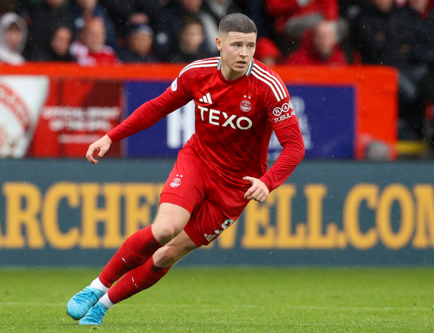 Aberdeen's Kevin Nisbet in action on his debut in the 2-0 win against Kilmarnock. Image; SNS 