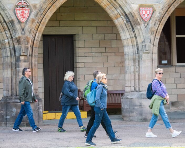 Tourists on the Aberdeen University campus in old Aberdeen. Image: Kami Thomson/DC Thomson