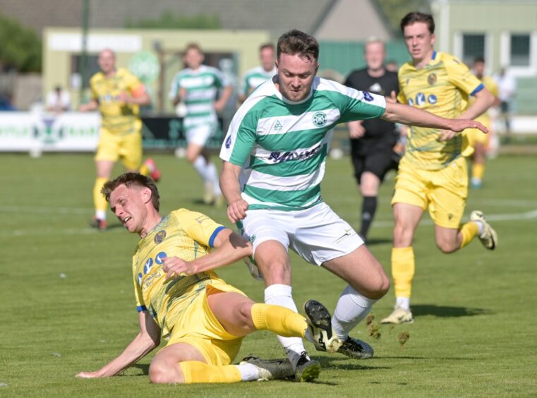 Buckie Thistle's Josh Peters, right. Image: Sandy McCook/DC Thomson.