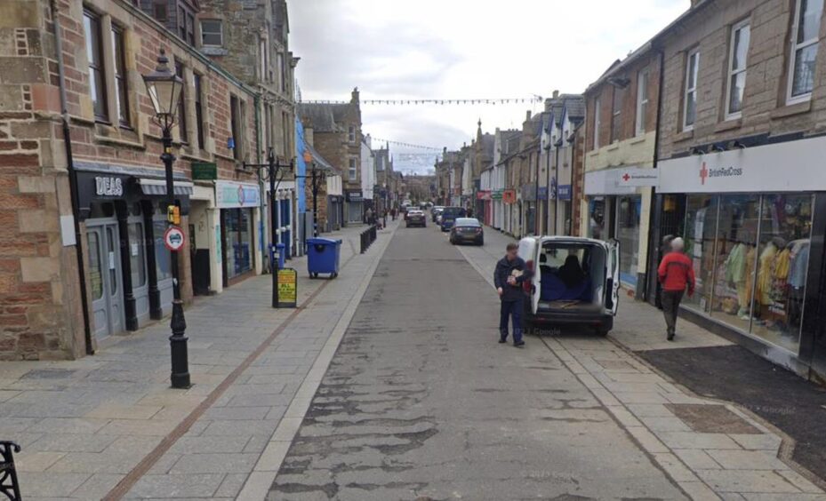 high street in dingwall