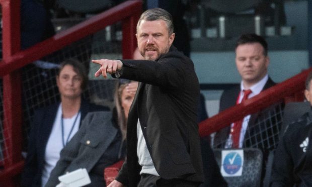 Aberdeen manager Jimmy Thelin during the 1-0 win against Ross County. Image: SNS