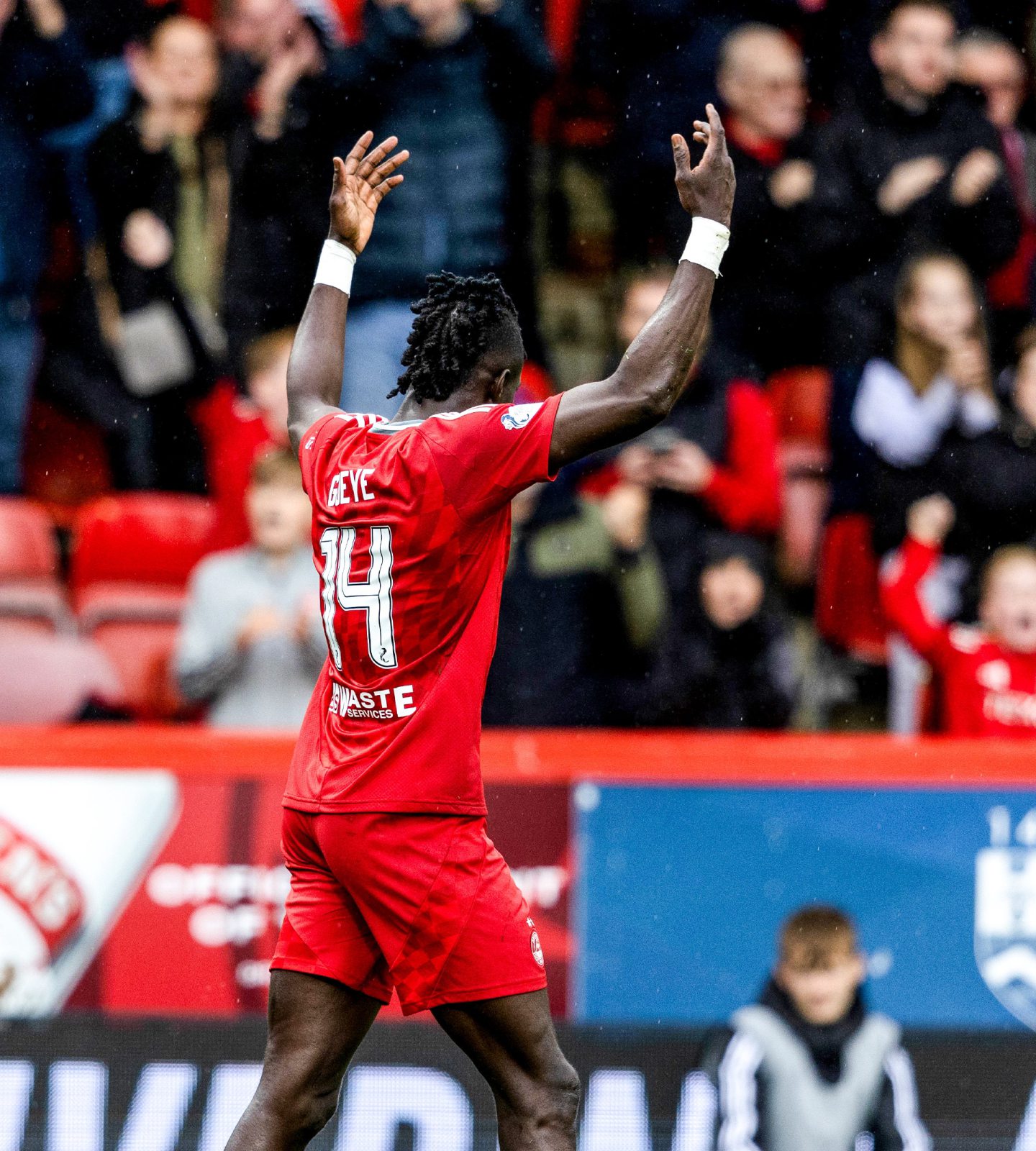 Aberdeen's Pape Gueye celebrates scoring to make it 1-0 against Motherwell. Image: SNS