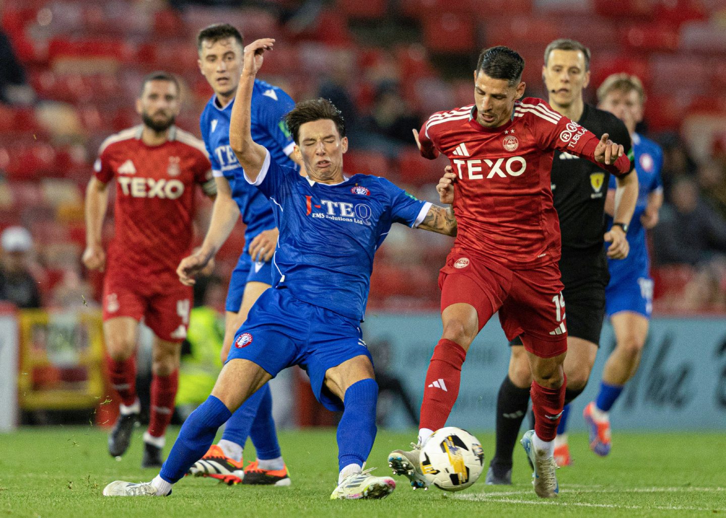 Aberdeen's Ester Sokler (R) and Spartans' Bradley Whyte in action during a Premier Sports Cup quarter-final. Image: SNS