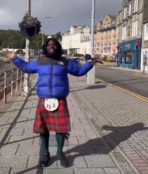 Fabu D BLack Paddy on Oban's Esplanade. 