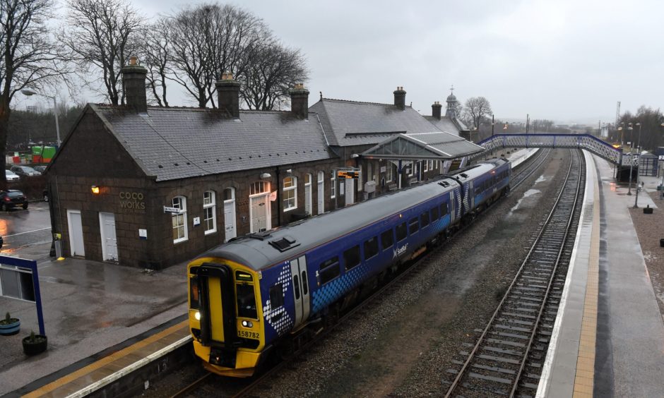 It only takes around 20 minutes to get from Aberdeen to Inverurie via train.