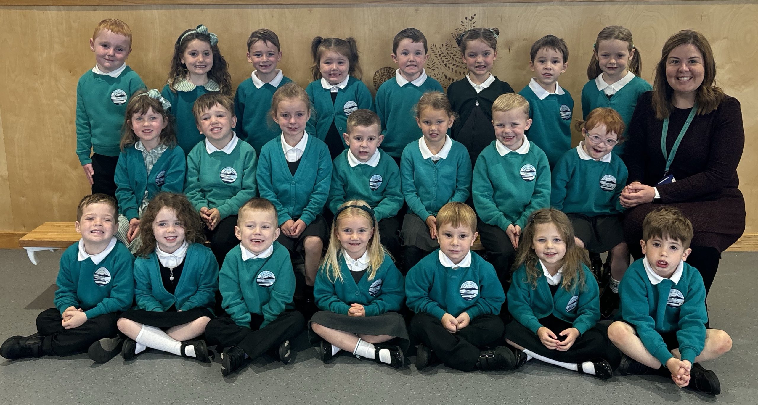 Uryside School, P1A, with Miss Anderson.