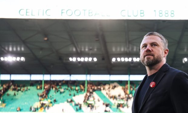 Aberdeen manager Jimmy Thelin at full time after the 2-2 draw against Celtic at Parkhead. Image: SNS