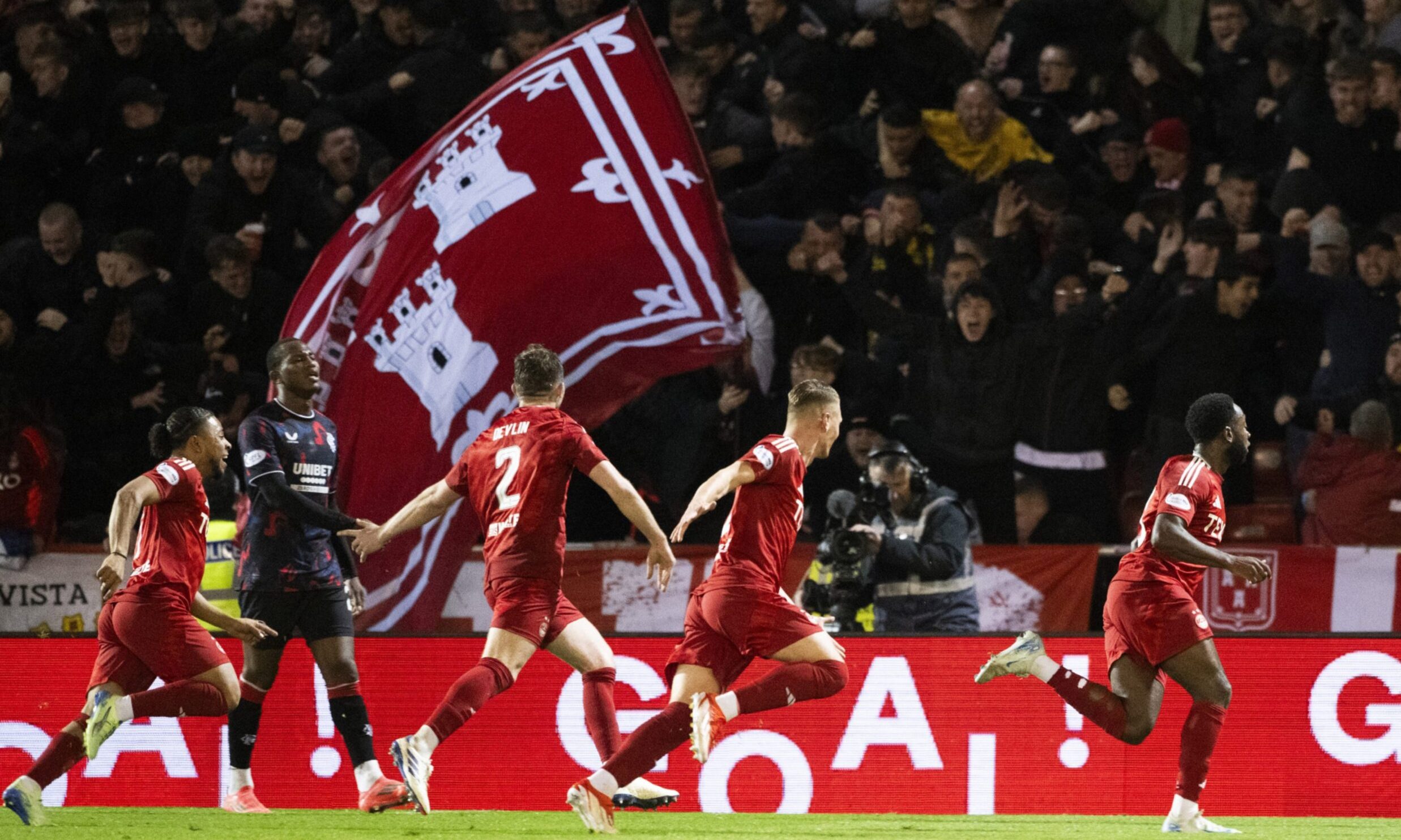 Aberdeen's Shayden Morris celebrates scoring to make it 2-1 against Rangers. Image: SNS