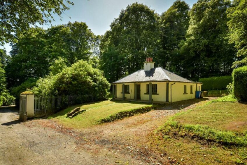 Gate Keeper's Lodge.