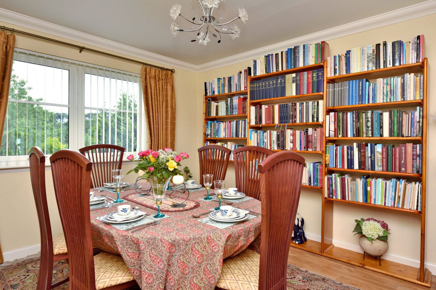 Dining room at 4 St. James's Walk, Inverurie.