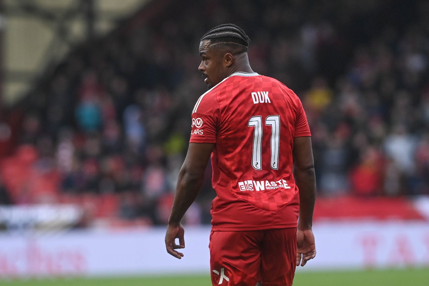 Aberdeen attacker Duk in action during the 3-2 win against Hearts at Pittodrie. Image: Darrell Benns/DC Thomson.