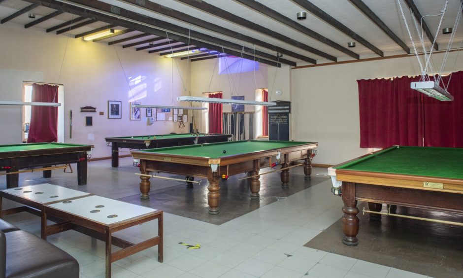 Snooker tables 