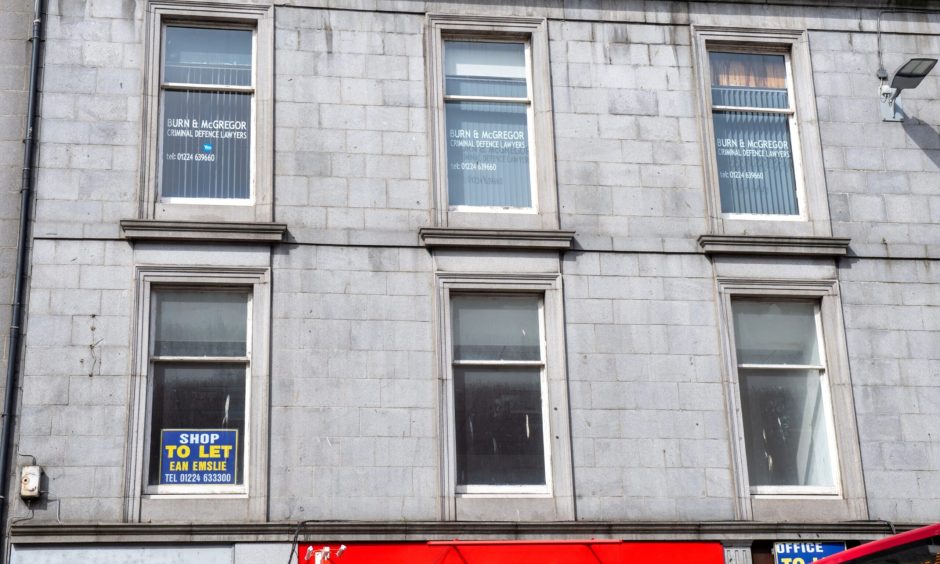 Union Street to-let signs. Image: Kenny Elrick/DC Thomson