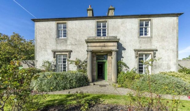 Georgian manse offering sea views of the Moray Coast