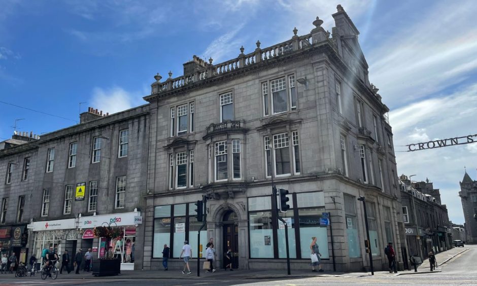 Plans for a new kebab restaurant on Union Street have a "bad smell" about them according to locals. Image: Ben Hendry/ DC Thomson