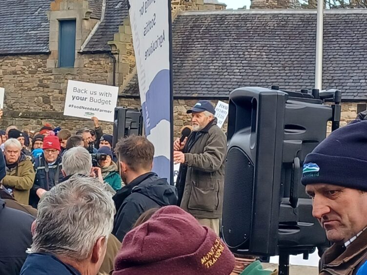 NFU Scotland president and Highland Perthshire farmer Martin Kennedy addresses the crowds.